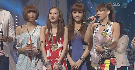 20090809_2ne1mutizen_572