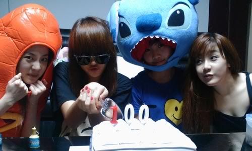 092609_2NE1new100thannipicture_500