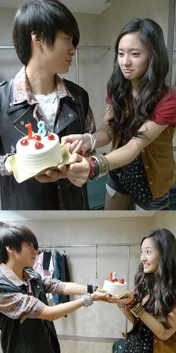 20090920_f(x)ambercelebratesreleased_fullstory3