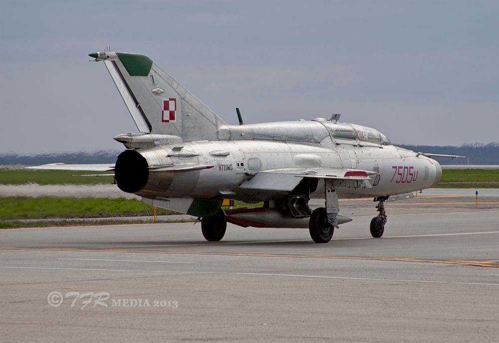 IMAGE: http://i918.photobucket.com/albums/ad23/horse51/2013%20-%20Mig%2021%20-%20Code%201/code13IMG_7678_zps7d3b66cc.jpg