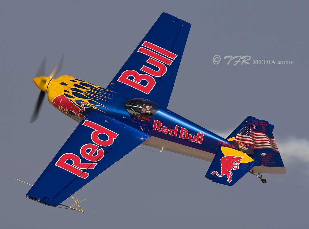 IMAGE: http://i918.photobucket.com/albums/ad23/horse51/Oshkosh%202010/os10IMG_6113.jpg