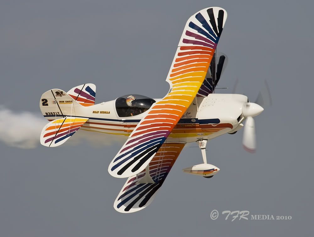 IMAGE: http://i918.photobucket.com/albums/ad23/horse51/Oshkosh%202010/os10IMG_7322.jpg