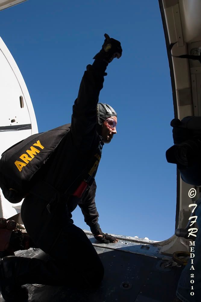 IMAGE: http://i918.photobucket.com/albums/ad23/horse51/gk10IMG_6897.jpg